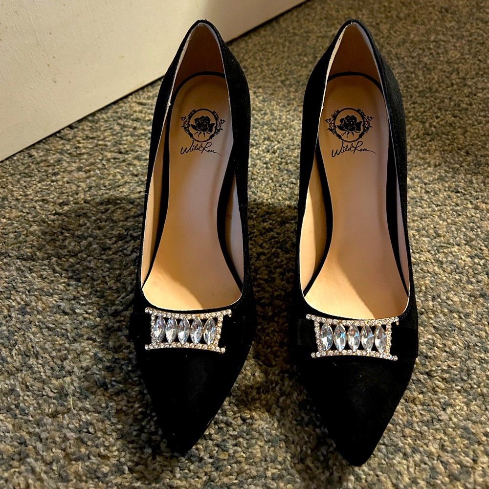 Size 8, 4” dressy pump